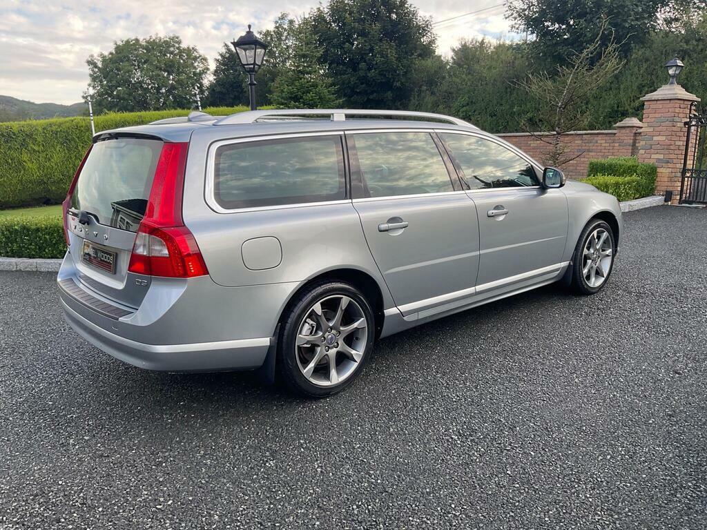 Volvo V70 2.0 D3 Se Lux Geartronic Euro 5 Silver #5