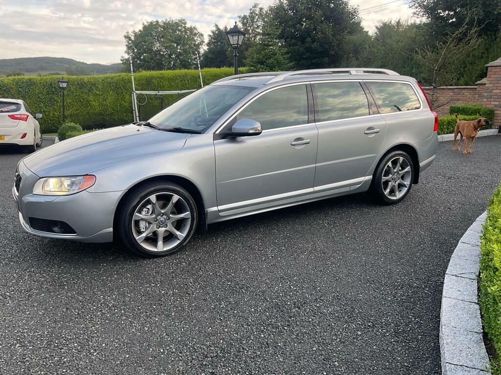 Volvo V70 D5 Se Black #9
