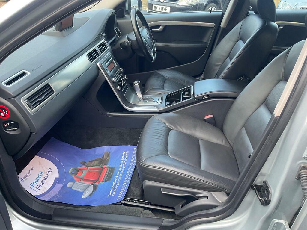 Volvo V70 D5 Se Black #17
