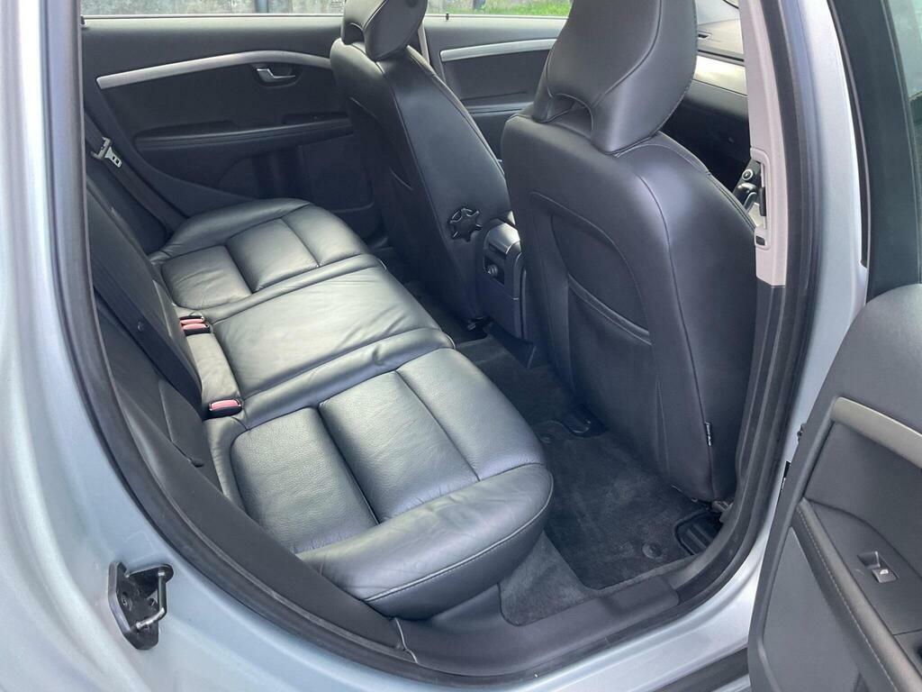 Volvo V70 D5 Se Black #21