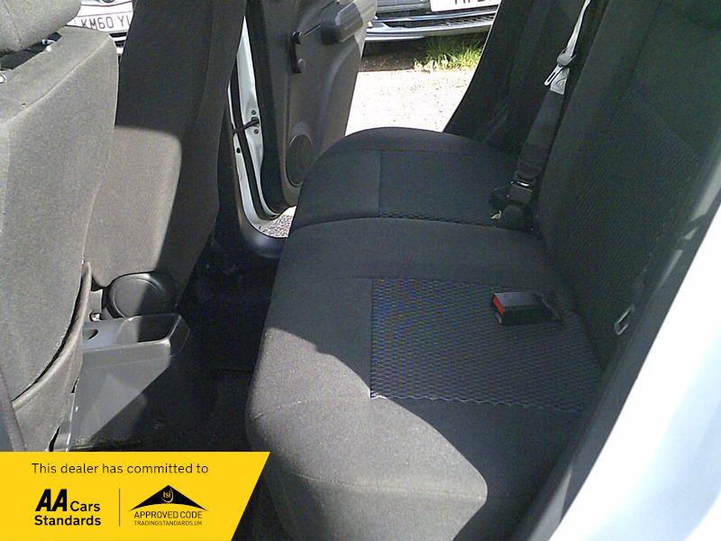 Suzuki Splash Sz3 Ulez Compliant Silver #8