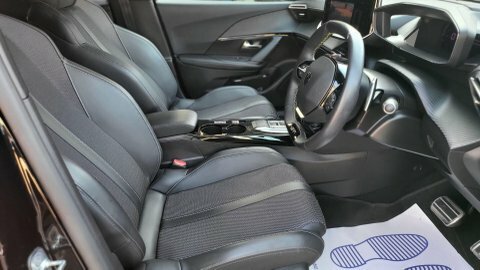 Peugeot 2008 Active  #13