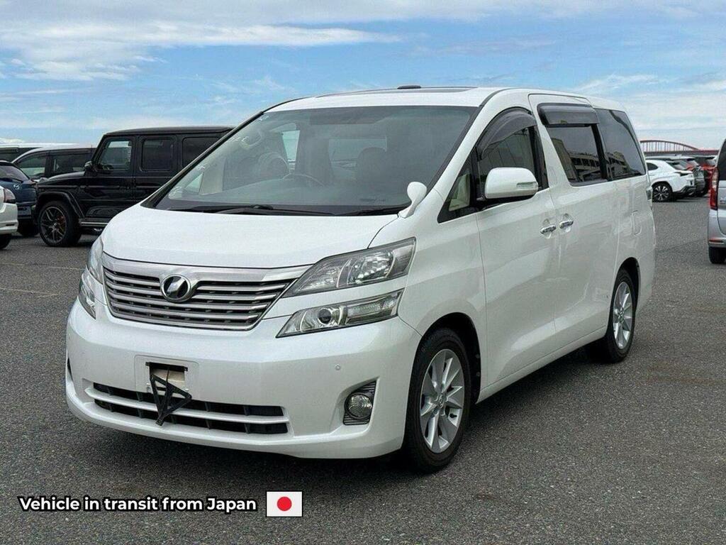 Toyota Vellfire 2.4V 7 Seater White