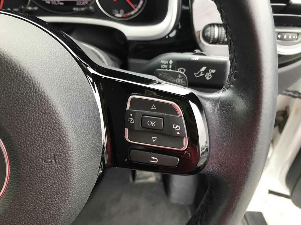 Volkswagen Beetle 1.2 Auto White #24