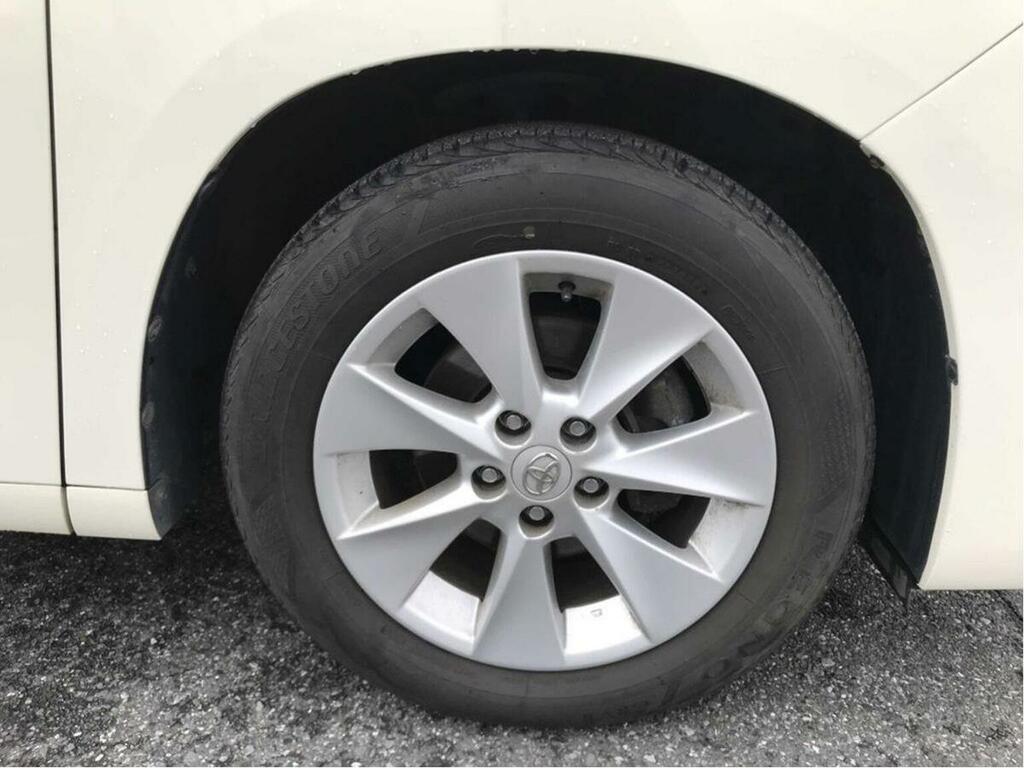 Toyota Alphard  White #25