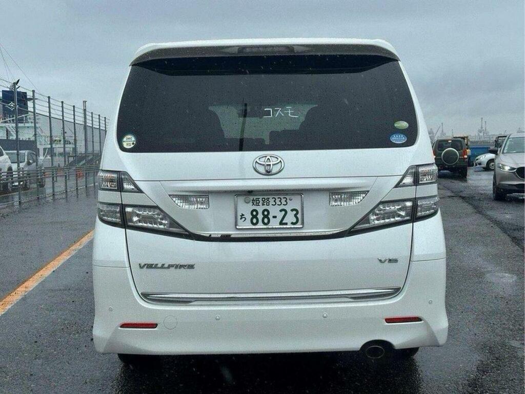 Toyota Vellfire White #7