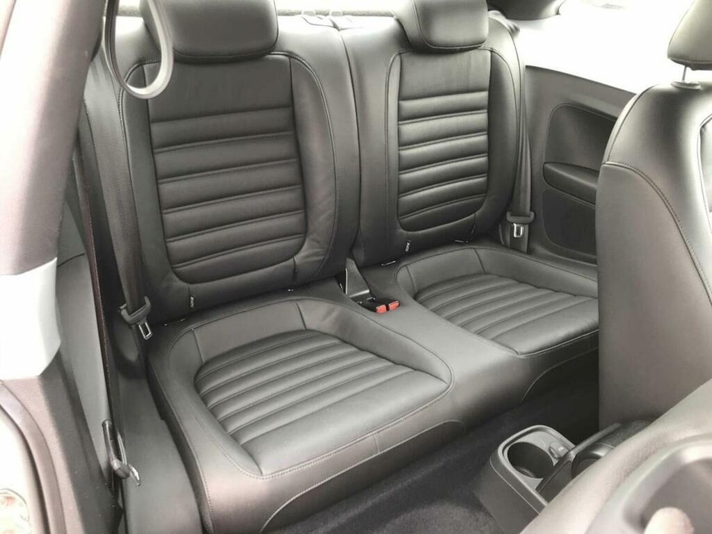 Volkswagen Beetle Hatchback Red #11