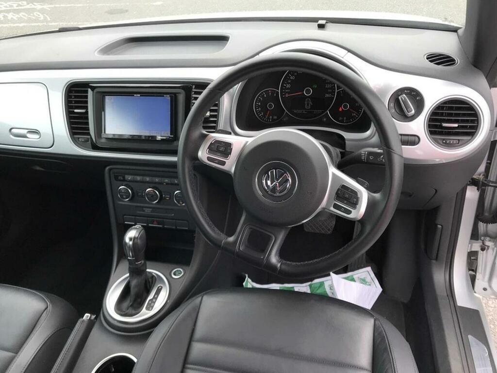 Volkswagen Beetle Hatchback Red #9