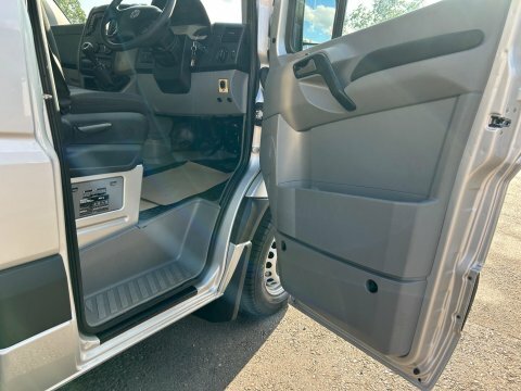 Volkswagen Crafter 2L Null White #11