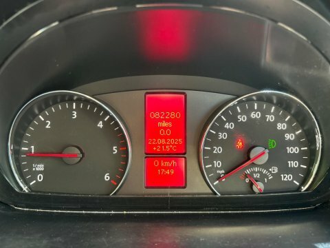Volkswagen Crafter 2L Null White #16