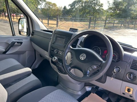 Volkswagen Crafter 2L Null White #10