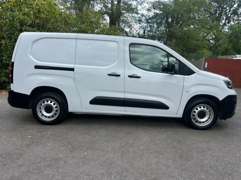 Fiat Doblo 1.5 Bluehdi 1000Kg White #3