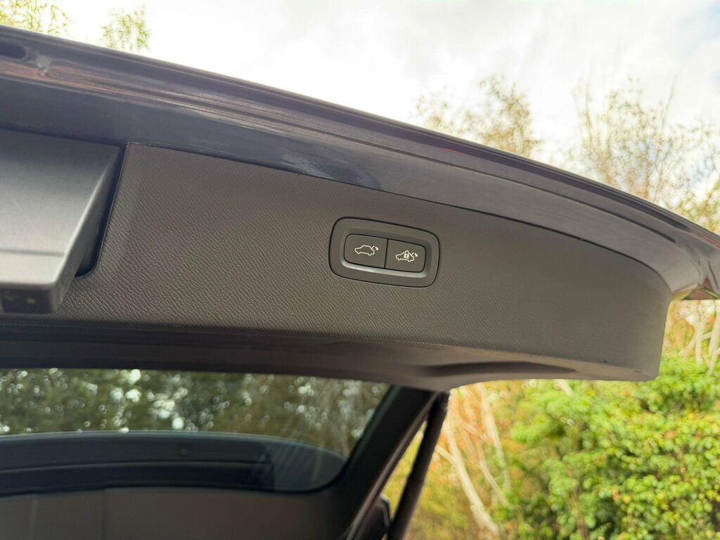 Volvo XC90 2.0 T6 R-design Geartronic Black #30