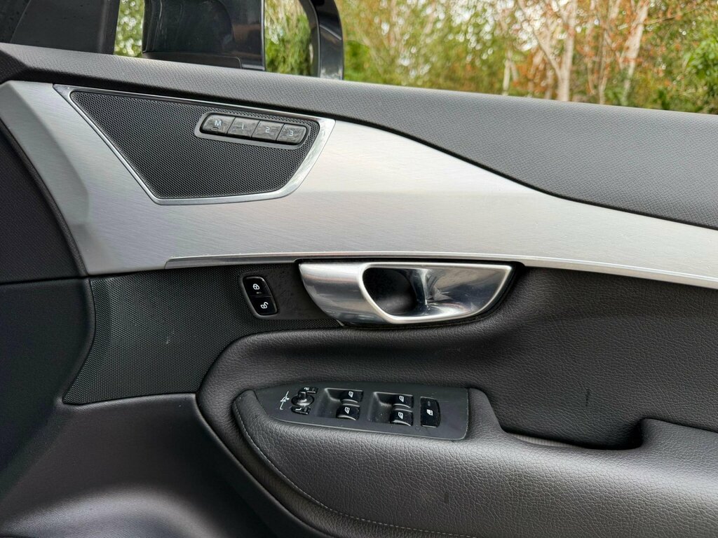 Volvo XC90 2.0 T6 R-design Geartronic Black #27