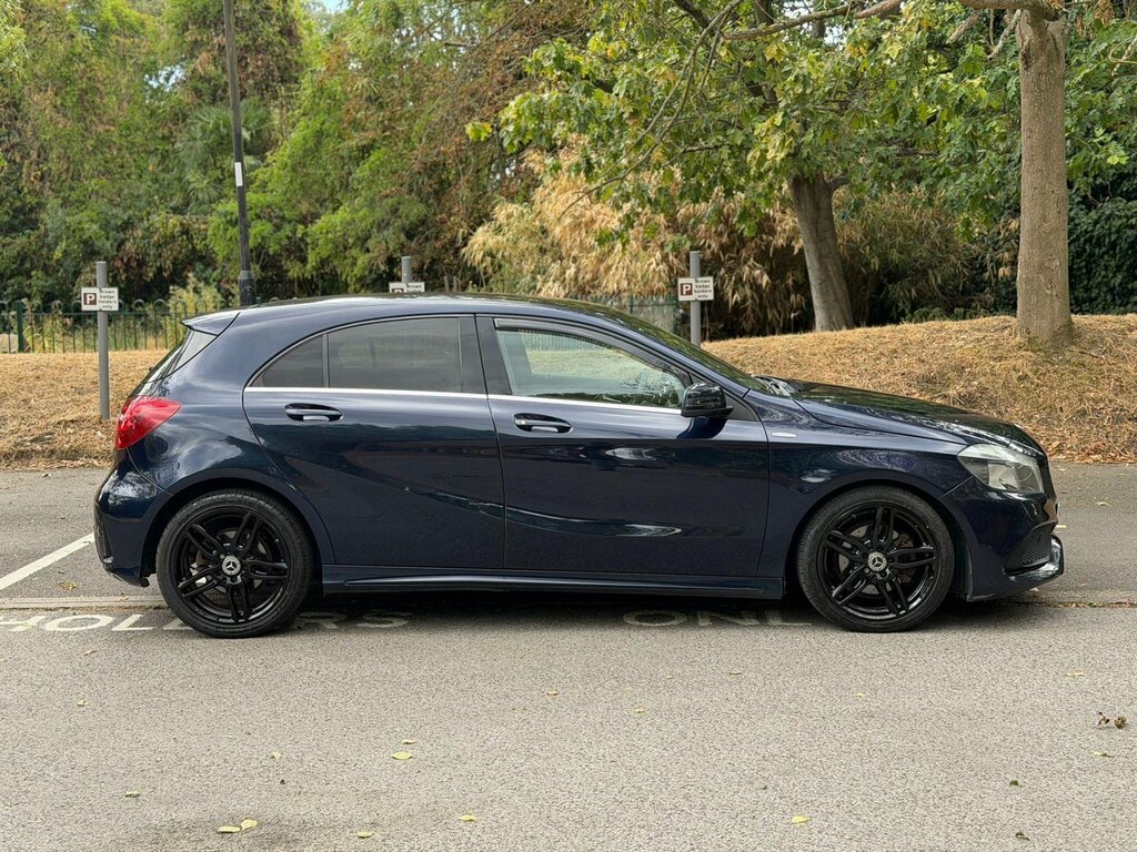 Mercedes-Benz A Class 1.5 A180d Amg Line 7G-dct Euro 6 Ss Blue #3