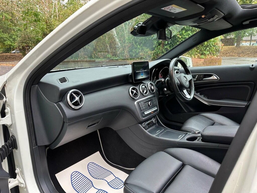 Mercedes-Benz A Class Hatchback Black #15
