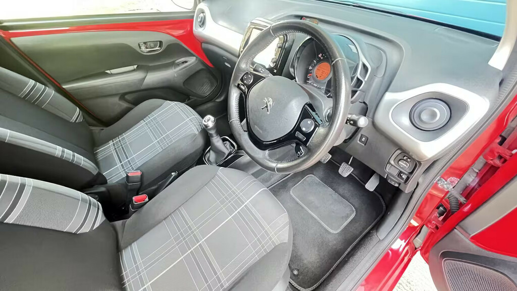 Peugeot 108 1.2 Puretech Allure Hatchback Eu Red #6