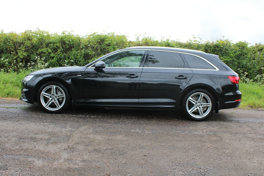 Audi A4 Avant 3.0 Tdi V6 S Line RV17RGY Black #2