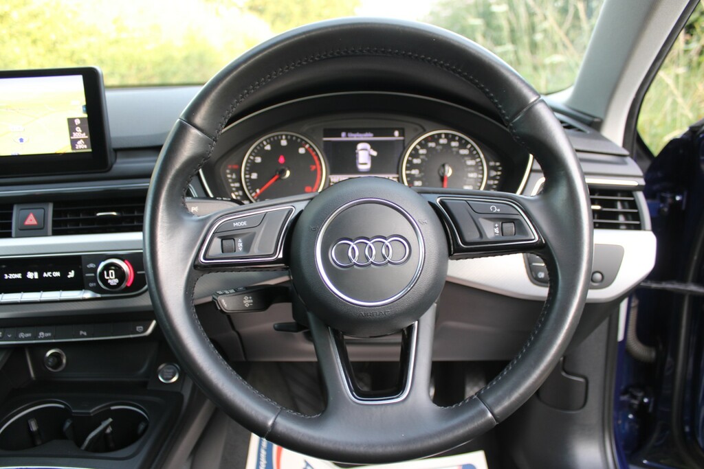 Audi A4 Avant 2L Null Black #12