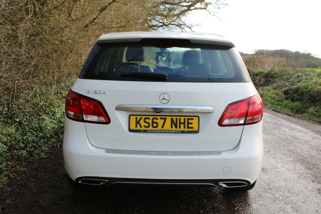Mercedes-Benz B Class 1.5 B180d Sport KS67NHE White #4