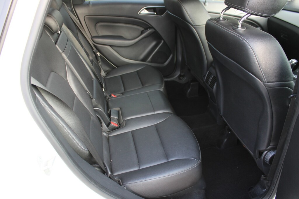 Mercedes-Benz B Class 1.5 B180d Sport KS67NHE White #6