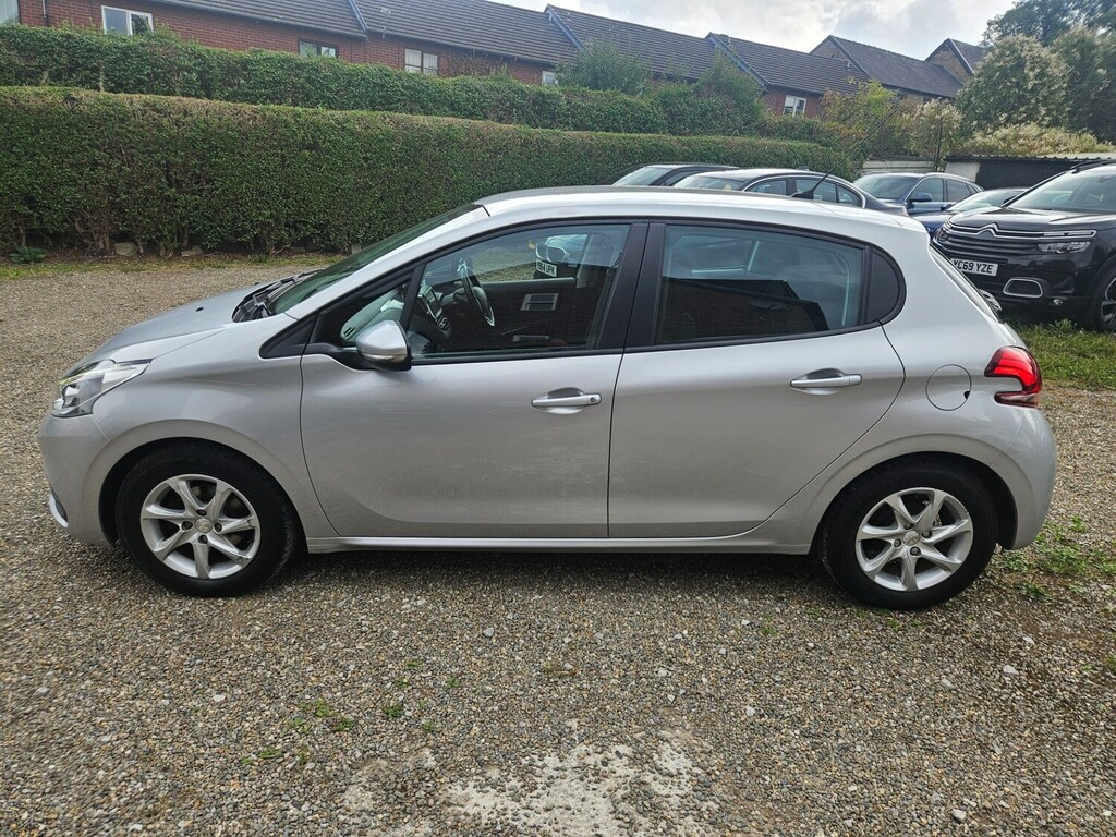 Peugeot 208 1.6 Bluehdi Active KM66FCX Silver #4