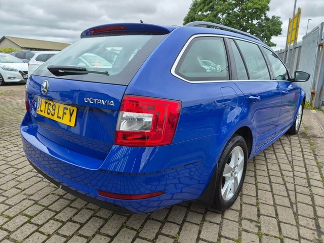 Skoda Octavia Tdi Se Technology Estate Blue #6