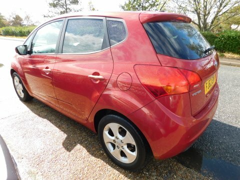 Kia Venga 3 Red #6