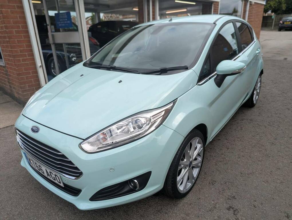 Ford Fiesta 1.0 Ecoboost Titanium Green