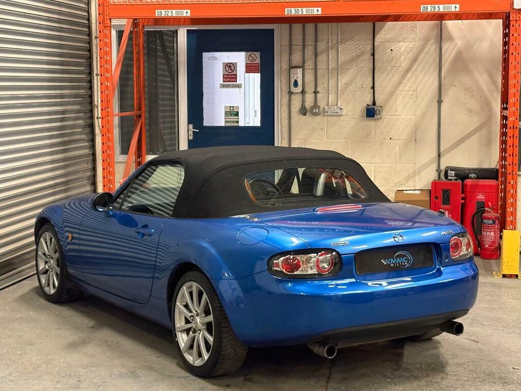 Mazda MX-5  Red #22