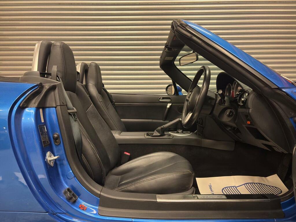 Mazda MX-5  Red #31