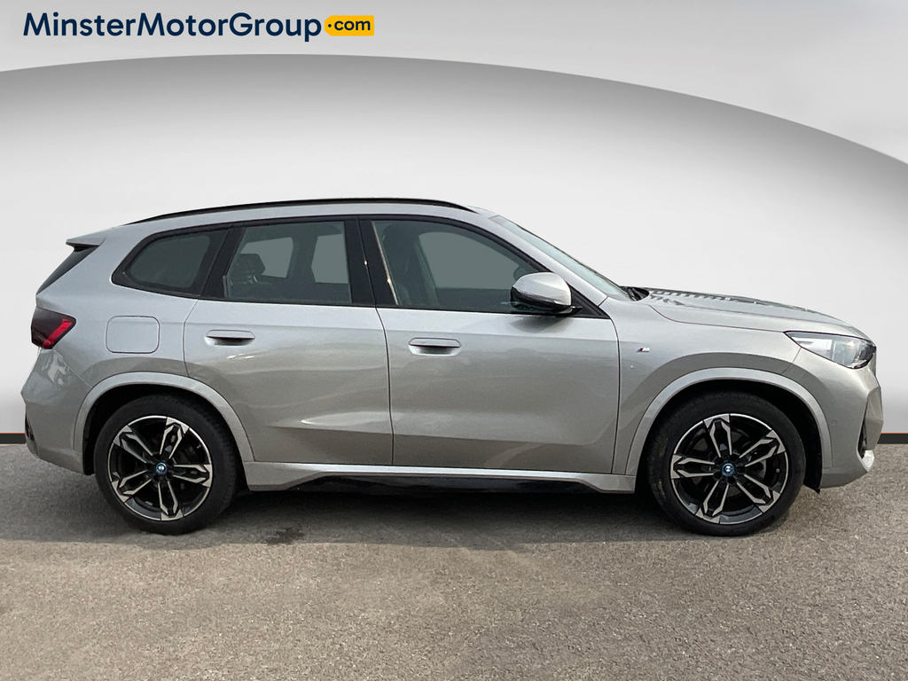 BMW iX1 Xdrive 30 M Sport Silver #2