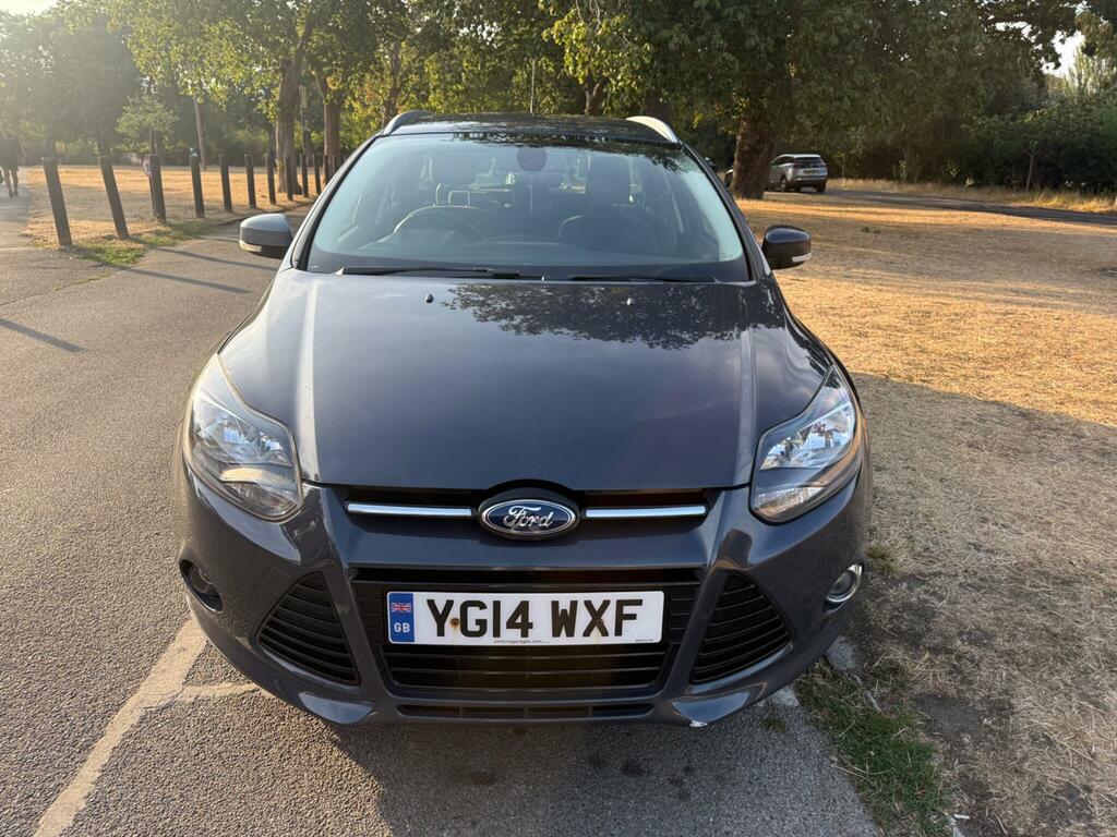 Ford Focus 1.6 Titanium Navigator Powershift Euro 5 YG14WXF Grey #2