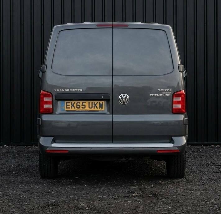 Volkswagen Transporter Panel Van Silver #9