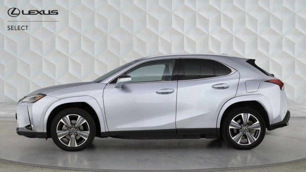 Lexus UX 300E 150Kw 72.8 Kwh E-cvt Takumi Pack LM73CPE Silver #3