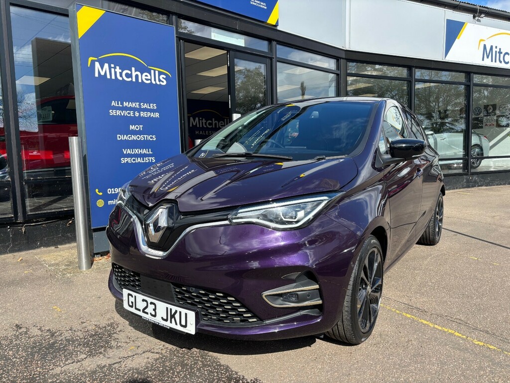 Renault Zoe 100Kw Iconic R135 50Kwh Boost Charge Purple
