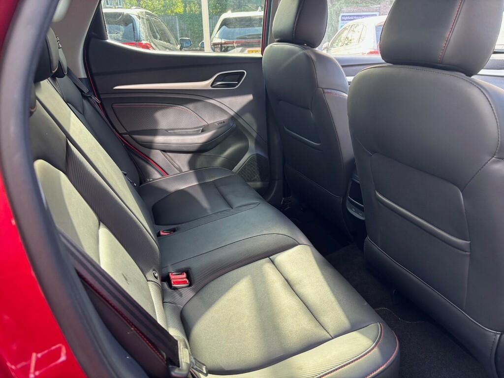 MG ZS 1.0T Gdi Exclusive AV24YAO Red #5