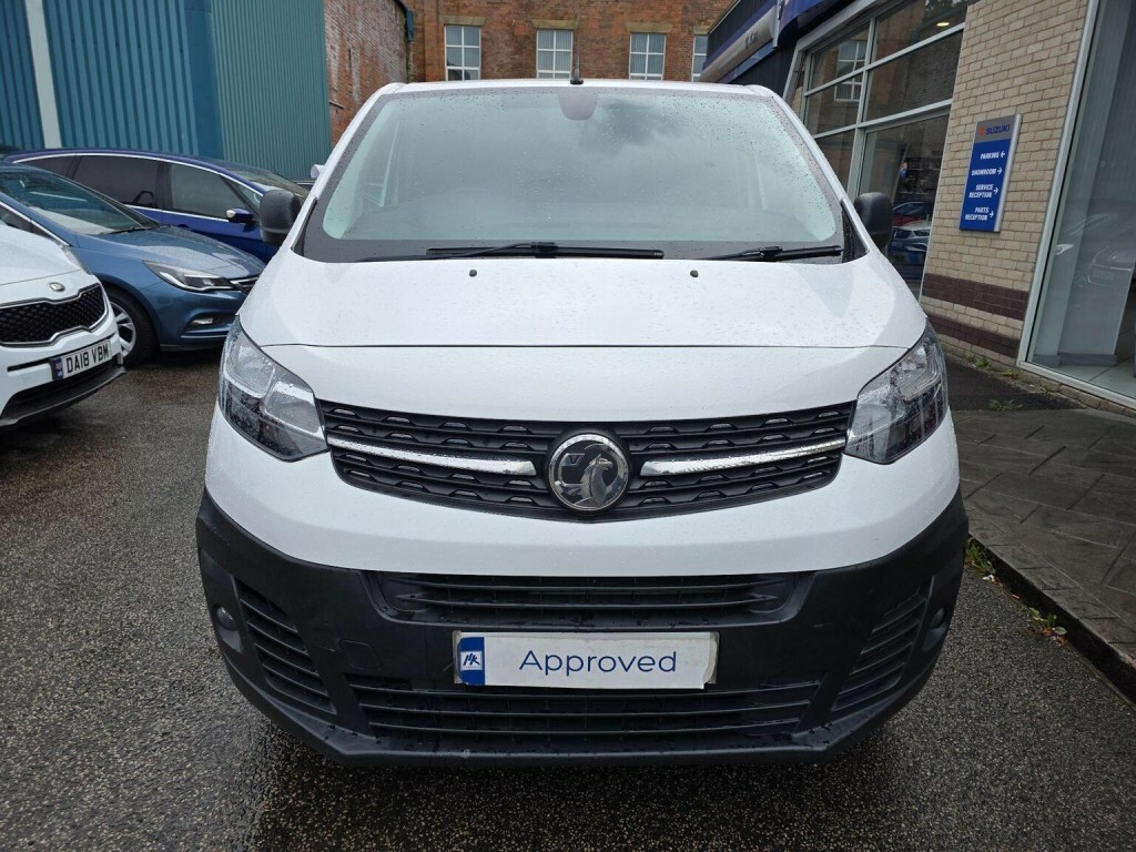 Vauxhall Vivaro Panel Van White #36