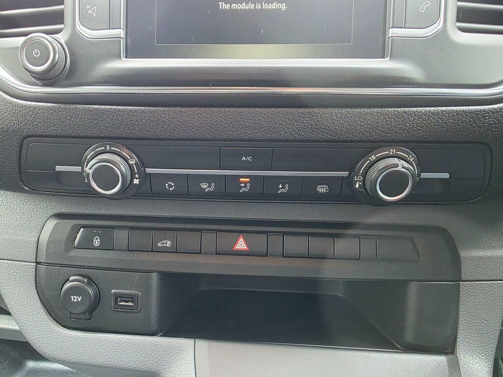 Vauxhall Vivaro Panel Van White #29