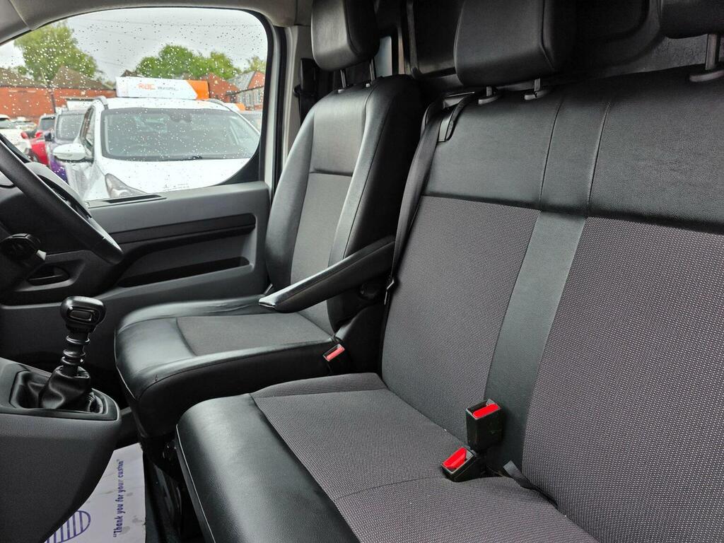Vauxhall Vivaro Panel Van White #24