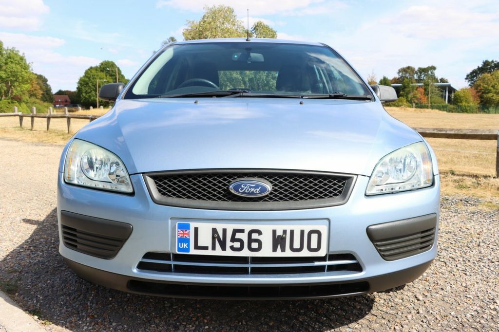Ford Focus 1.6 LX Silver #19