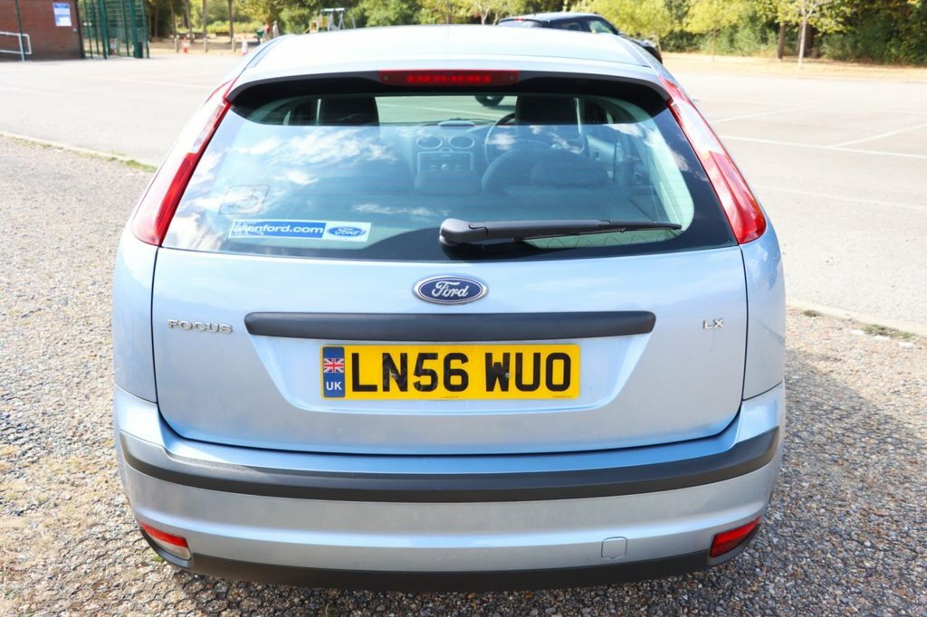 Ford Focus 1.6 LX Silver #21