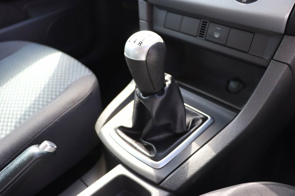 Ford Focus 1.6 LX Silver #23