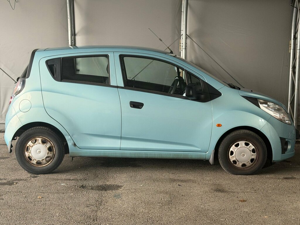Chevrolet Spark Hatchback  #9
