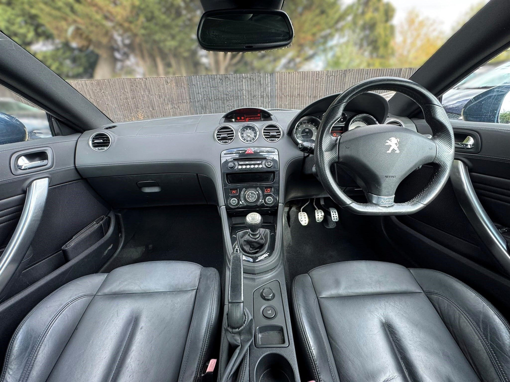 Peugeot RCZ Red #36