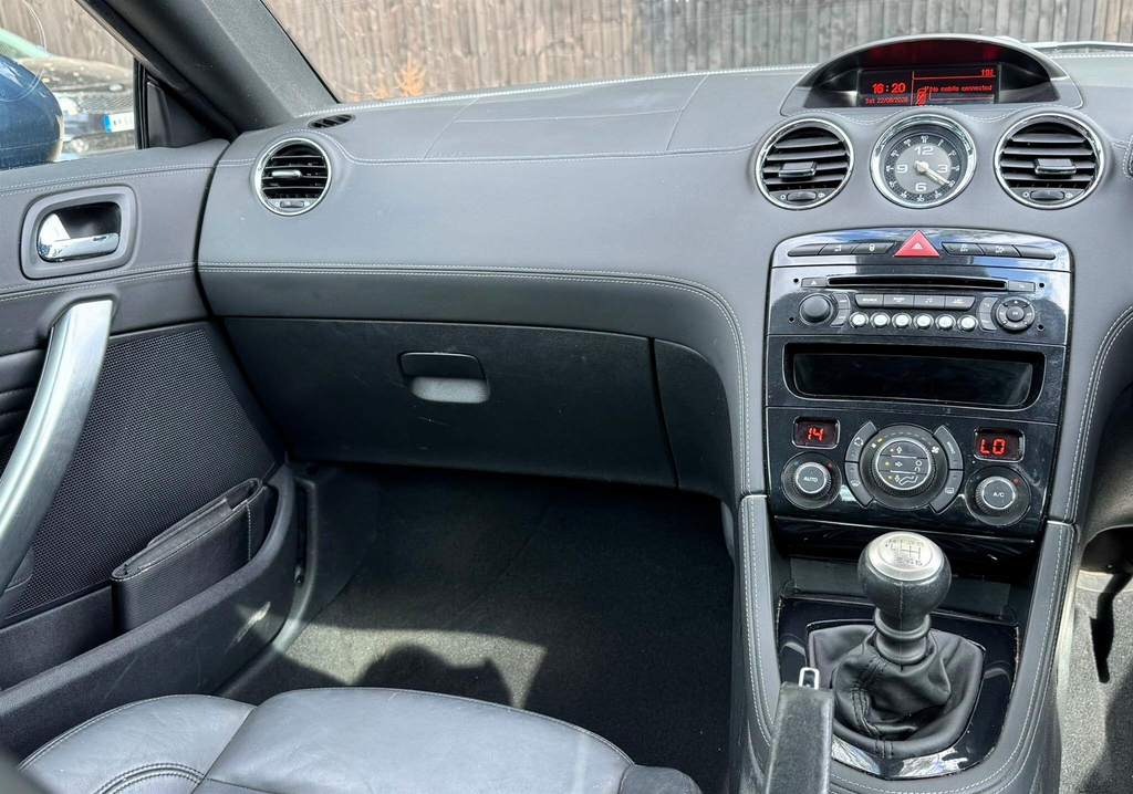 Peugeot RCZ Red #35