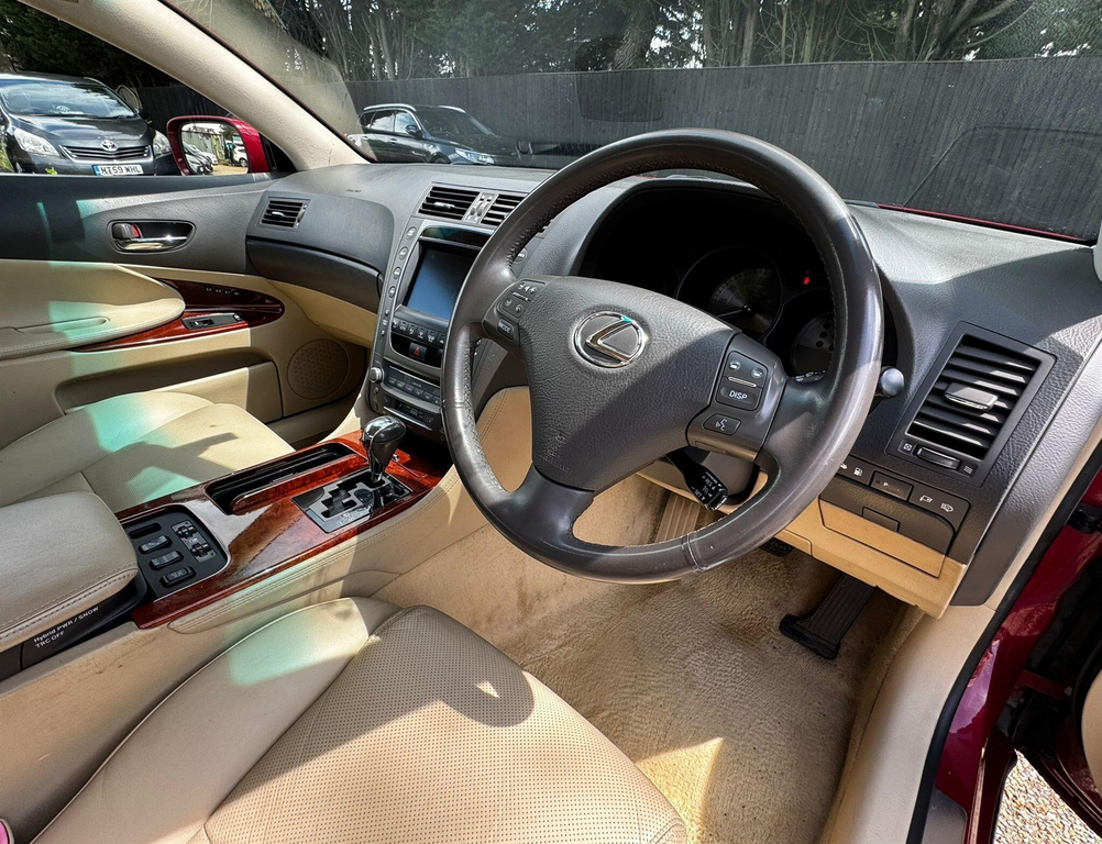 Lexus GS Saloon Black #39
