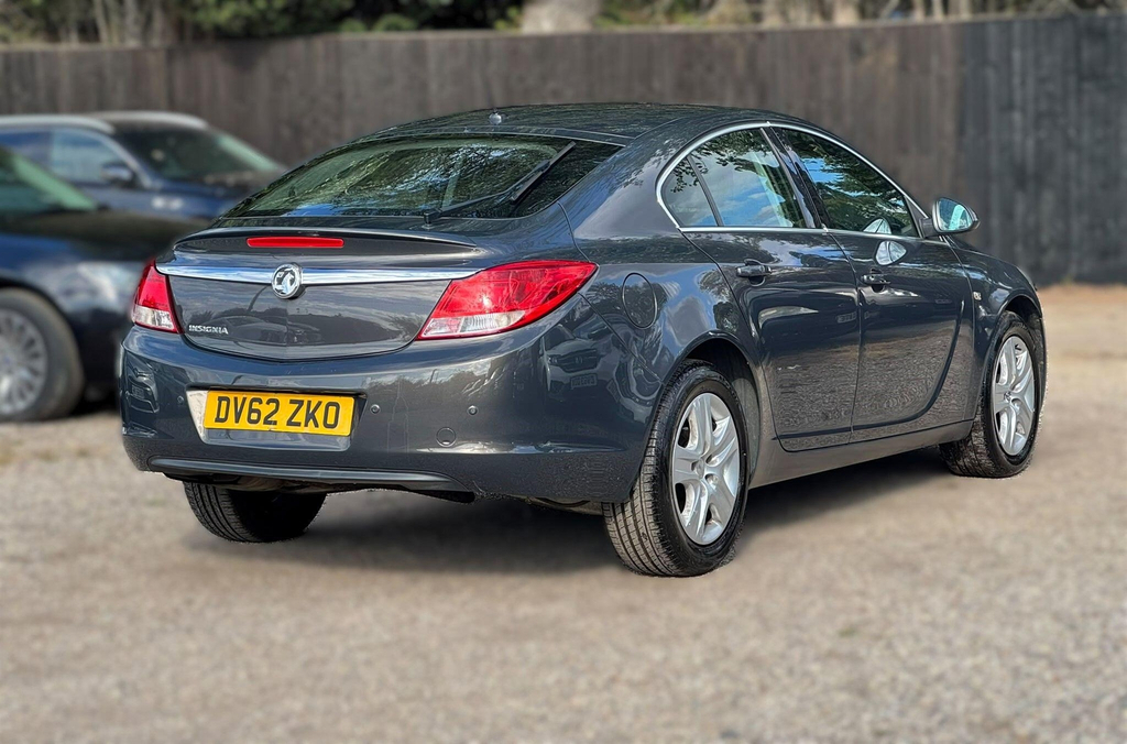 Vauxhall Insignia Hatchback Silver #16