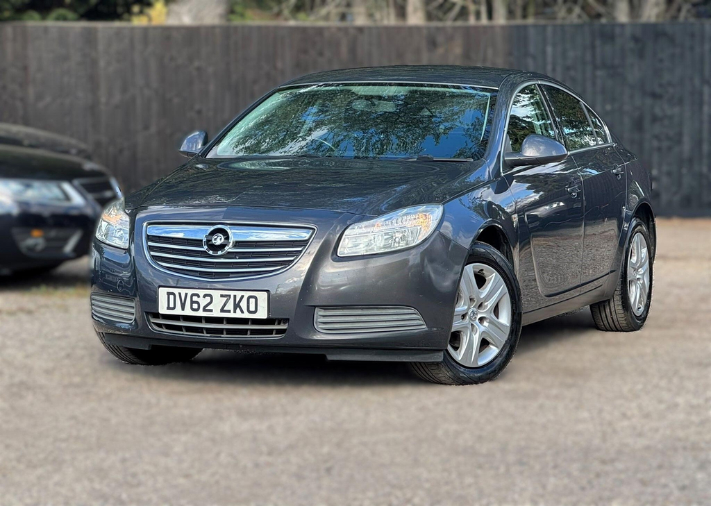 Vauxhall Insignia Hatchback Silver #10
