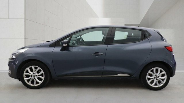 Renault Clio 2017 0.9 Tce Dynamique Nav Hatchback Ma LX67ZGZ Grey #5